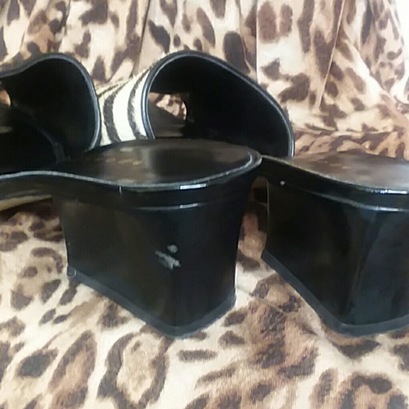 💕Animal Print Shoes💕 - Picture 2 of 6